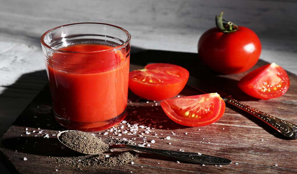 چگونه آب گوجه فرنگی را بگیریم؟